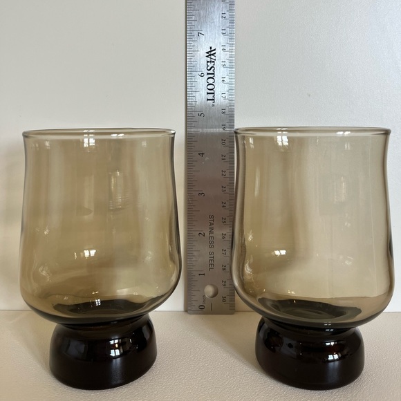 4 Vintage Dominion Glass smoked tulip glasses - Picture 2 of 3